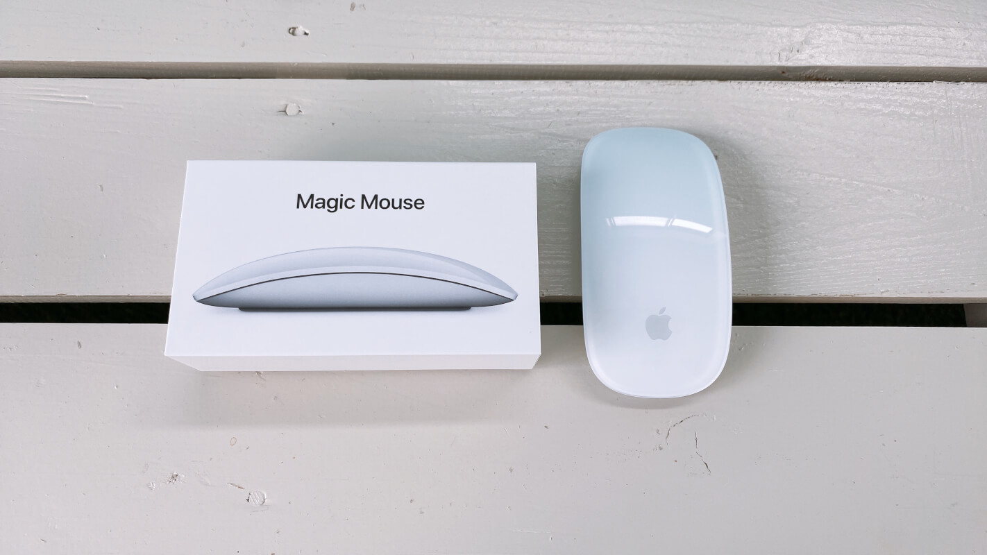 Magic Mouseの箱と本体